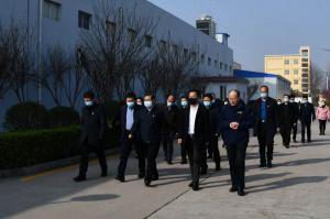 河南省副省长武国定到洛阳乐动网站调研指导工作